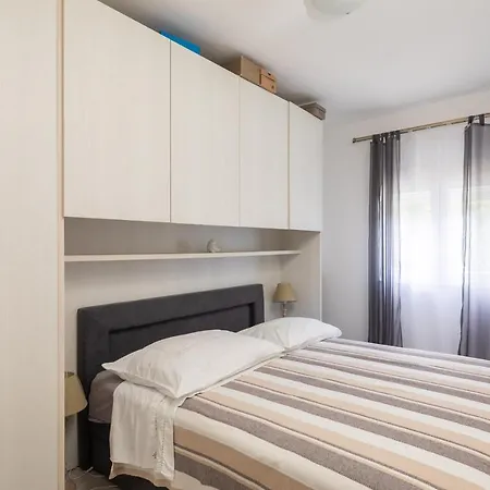 Sunshine Rays Apartment Duce