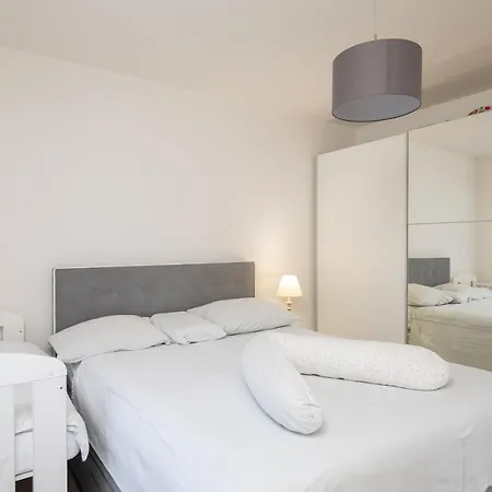 Sunshine Rays Apartment